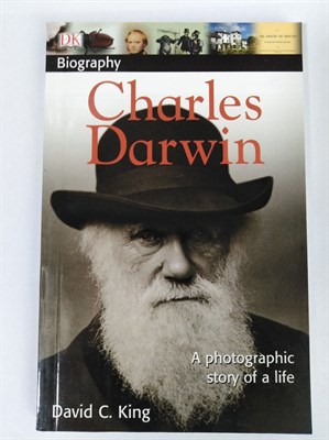 DK Biography: Charles Darwin: A Photographic Story of a Life (DK Biography (Paperback)) Paperback - фото 16273