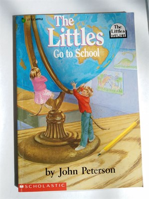 Littles Go to School Paperback - фото 16382