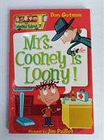 My Weird School #7: Mrs. Cooney Is Loony! Paperback